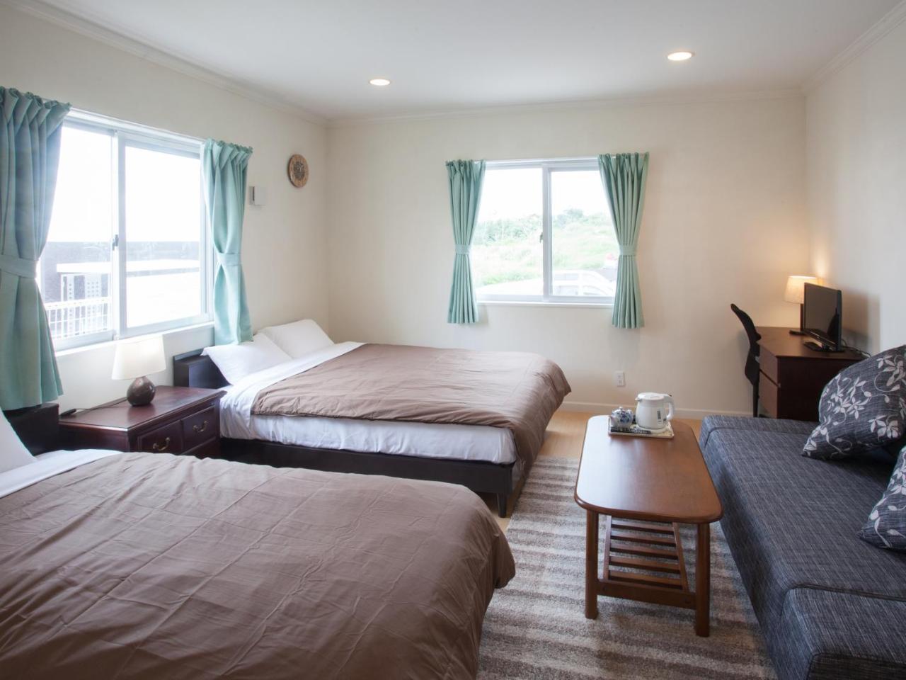 Kariyushi Condominium Resort Residential Del Sol Okinawa 宇流麻 外观 照片